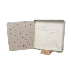 Baby Box empreinte carré jolis cœurs