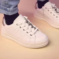 Basket de sport à zip et lacets avec bijoux fantaisie pour fille