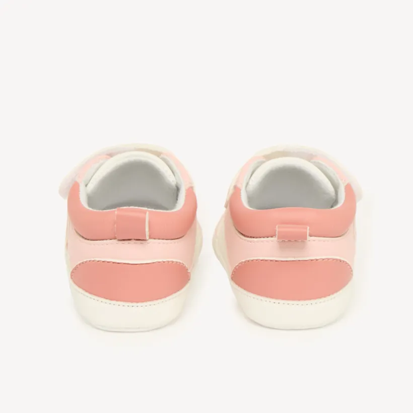 Baskets bébé fille à cœurs avec lacets élastiques et velcro
