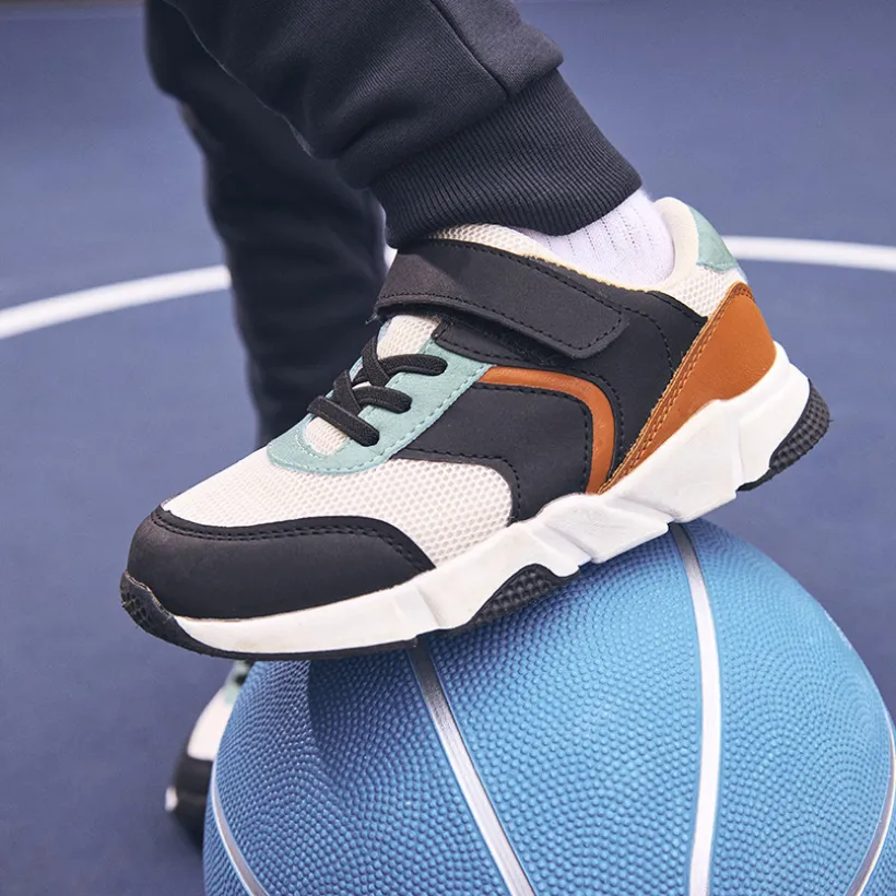 Baskets de sport basses avec empiècements mesh pour garçon