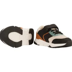 Baskets de sport basses avec empiècements mesh pour garçon
