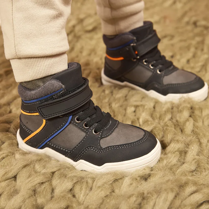 Bottillons avec velcro et élastiques pour garçon