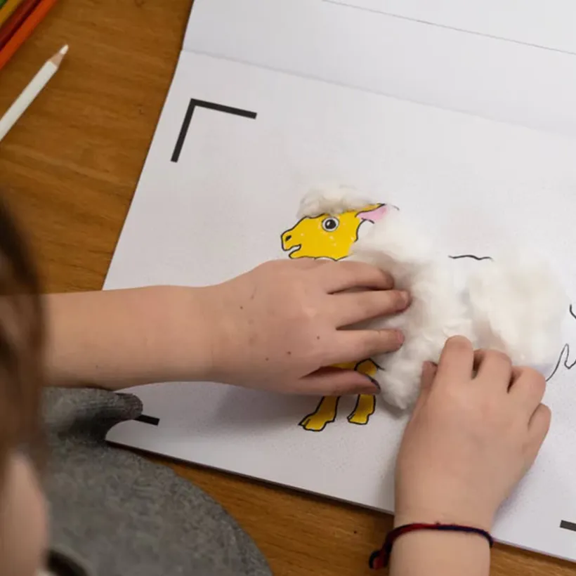 Cahier de dessin animé "Comptines de la ferme"