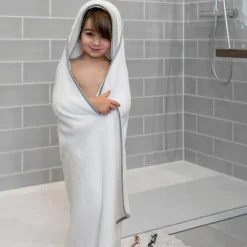 Cape de bain XL avec anneau de dentition Dry'n Play White