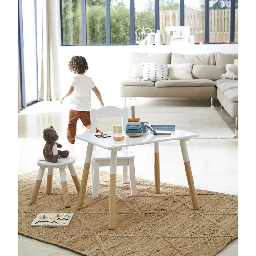 Chaise maternelle