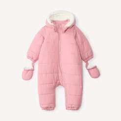 Combi-pilote matelassée pour bébé fille avec finitions différentes selon l'âge