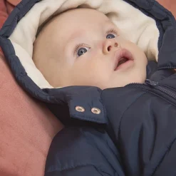 Combi-pilote matelassée unie pour bébé garçon avec finitions différentes selon l'âge