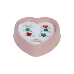 Écrin en forme de cœur avec 7 bagues en métal (modèle aléatoire)