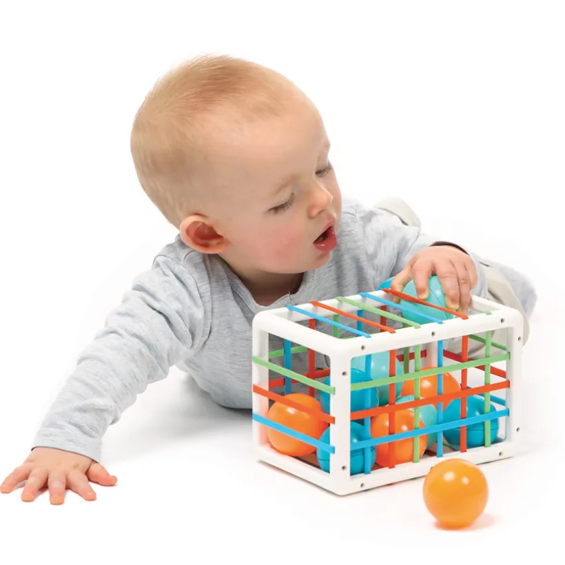 Cube de manipulation avec balles