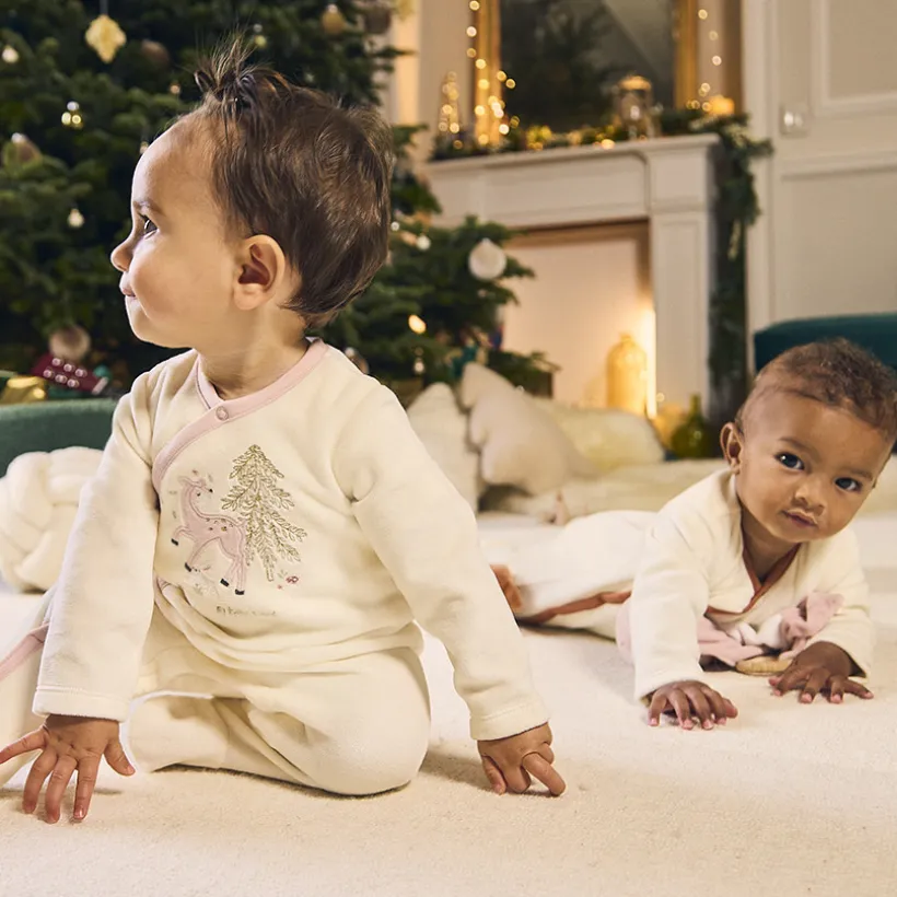 Dors-bien en velours fantaisie avec doudou assorti pour bébé fille (ouvertures différentes selon l'âge)