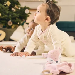 Dors-bien en velours fantaisie avec doudou assorti pour bébé fille (ouvertures différentes selon l'âge)