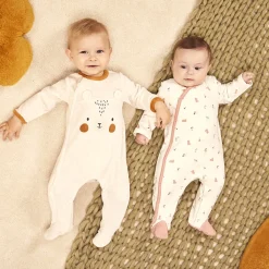Dors-bien imprimé pour bébé fille avec ouvertures différentes selon l'âge