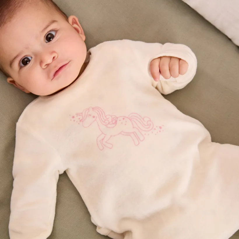 Dors-bien uni en velours à motif fantaisie pour bébé fille