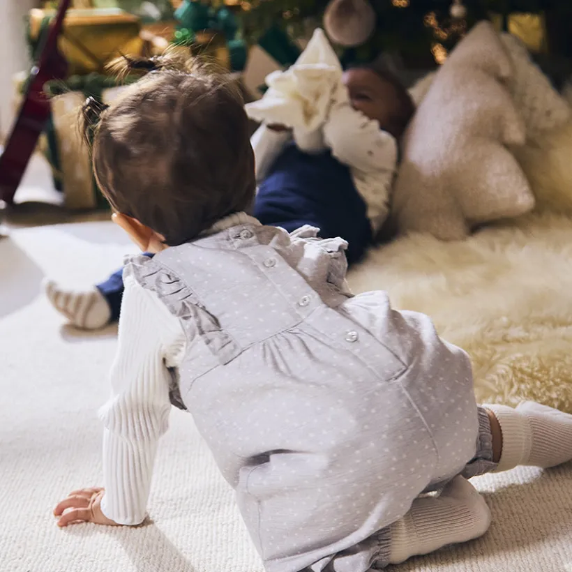 Ensemble t-shirt manches longues + salopette pour bébé fille
