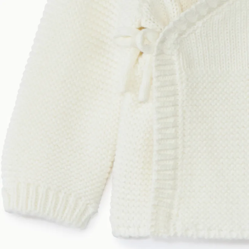 Gilet en tricot effet cache-cœur pour bébé prématuré