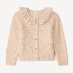 Gilet en tricot torsadé et collerette pour bébé fille