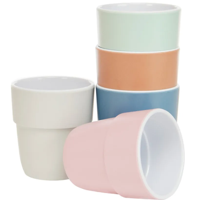 Gobelet en mélamine motif cœurs rose
