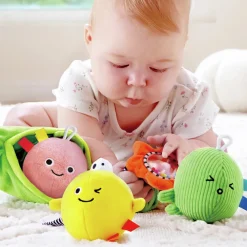 Hochet peluche 3 petits pois vert