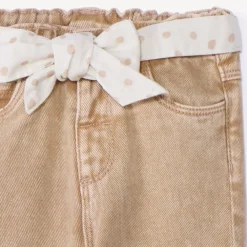Jean effet délavé avec ceinture à nouer pour bébé fille