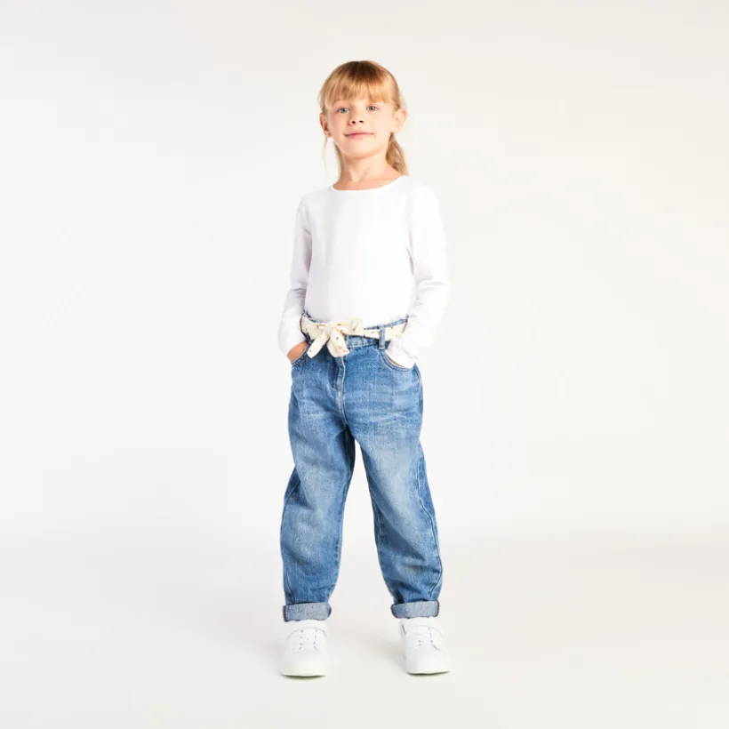 Jean en denim coupe mom fit avec ceinture foulard fantaisie pour fille