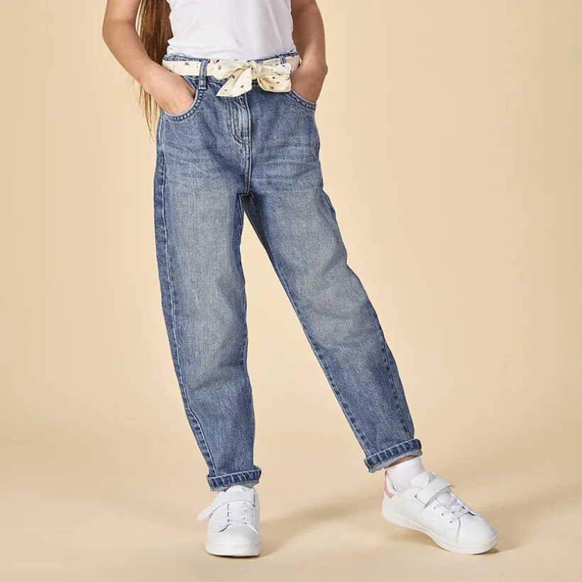 Jean en denim coupe mom fit avec ceinture foulard fantaisie pour fille