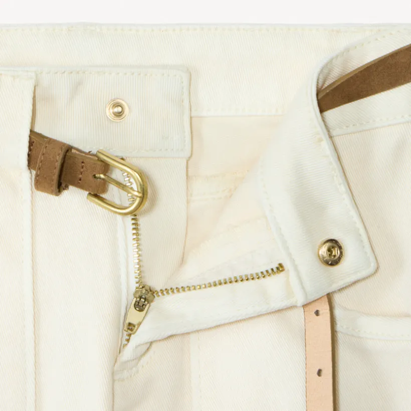 Jean mom en denim uni avec ceinture marron pour fille