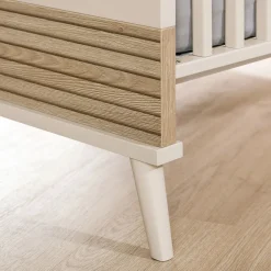 Lit bébé évolutif 70 x 140 cm Eefje beige cachemire/groovy oak