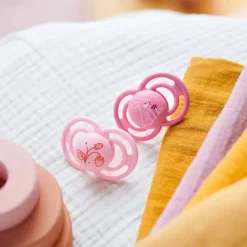 Lot de 2 sucettes silicone Perfect 6M+ animaux (modèle aléatoire)