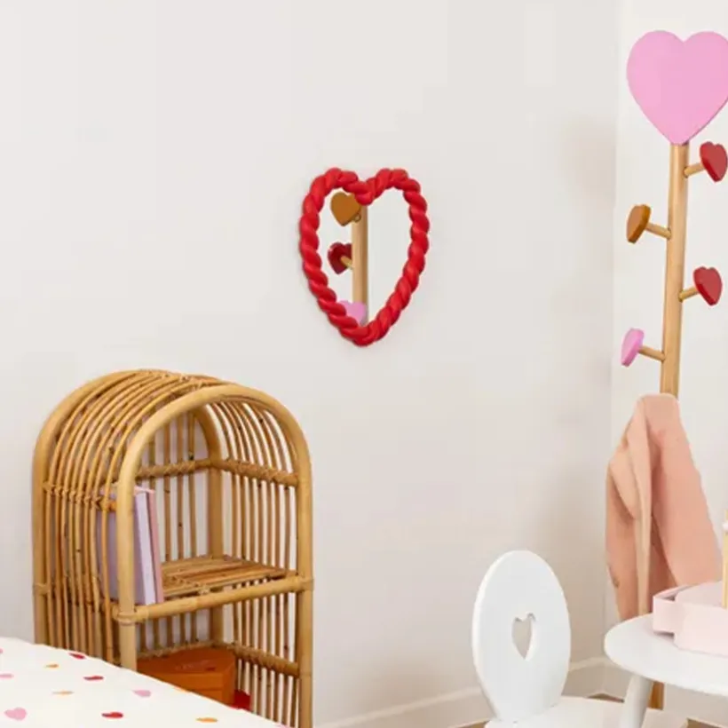 Miroir en forme de cœur torsadé 40 cm
