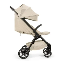 Poussette compacte Trvl LX collection BMW mica