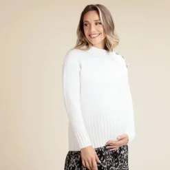 Pull en tricot uni avec boutons bijoux pour femme