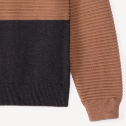 Pull manches longues à capuche effet colorblock pour garçon