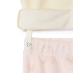 Pyjama 2 pièces lapin en velours pour bébé fille avec finitions différentes selon l'âge