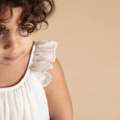 Robe barboteuse de cérémonie en broderie anglaise pour bébé fille