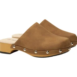 Sabots marron avec rivets pour fille