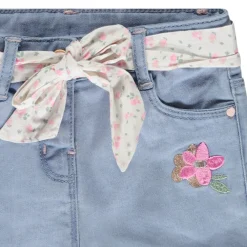 Short uni en denim avec broderie + ceinture à nouer pour bébé fille