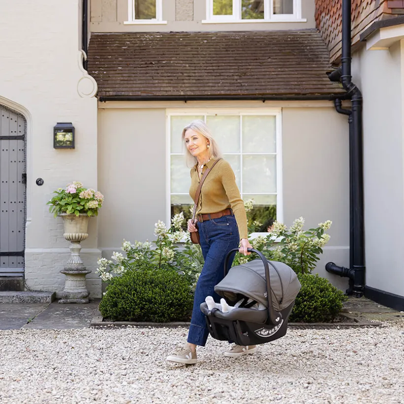 Siège auto i-Size Sprint bébé Isofix intégré Sandstone