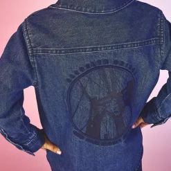 Surchemise en denim brodé et capuche amovible pour garçon