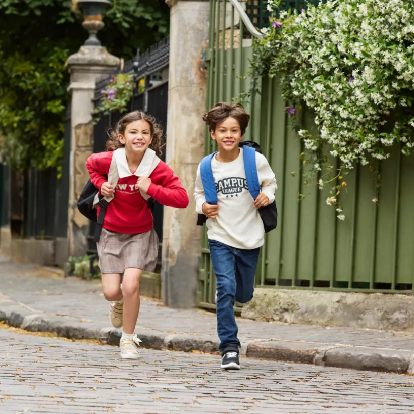 Sweat molleton avec col et borderie pour fille