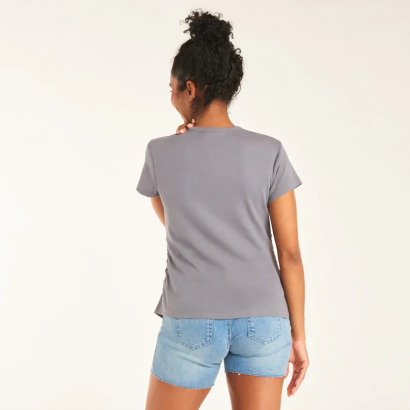 T-shirt manches courtes de grossesse côtelé uni à fronces